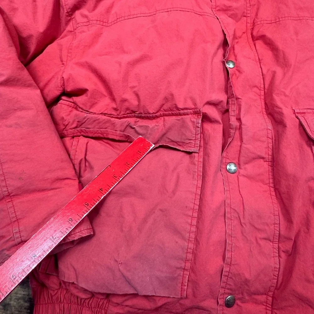 Vintage Woolrich Mens Red Plaid Lined Down‎ Puffer Jacket Size Large